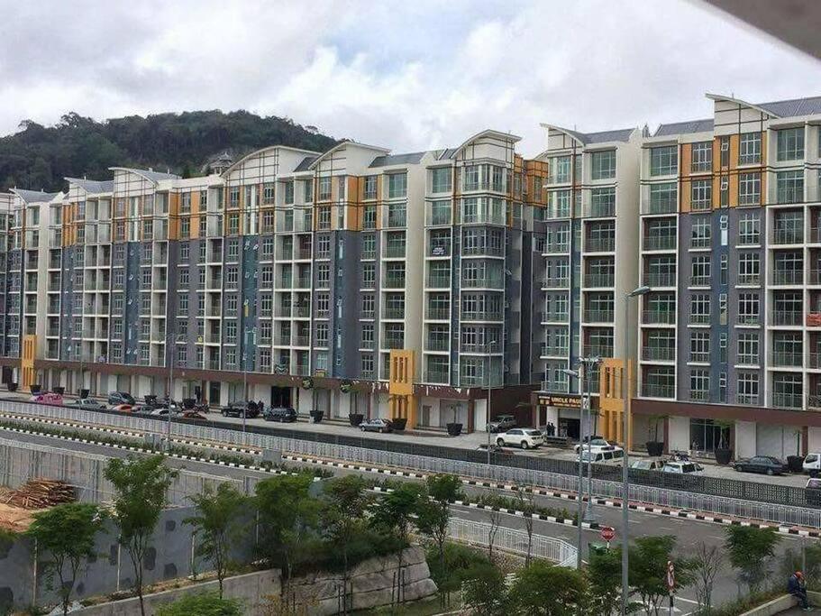 W6Warmstay@Goldenhills/3Rpenthouse/Wifi/Pasarmalamview/2Carpark ブリンチャン エクステリア 写真